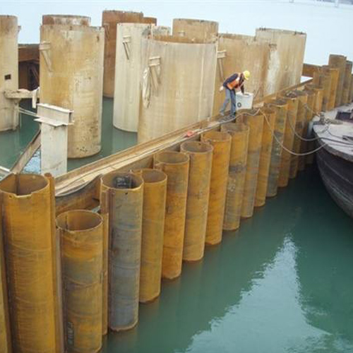 陵水钢护筒现场安装